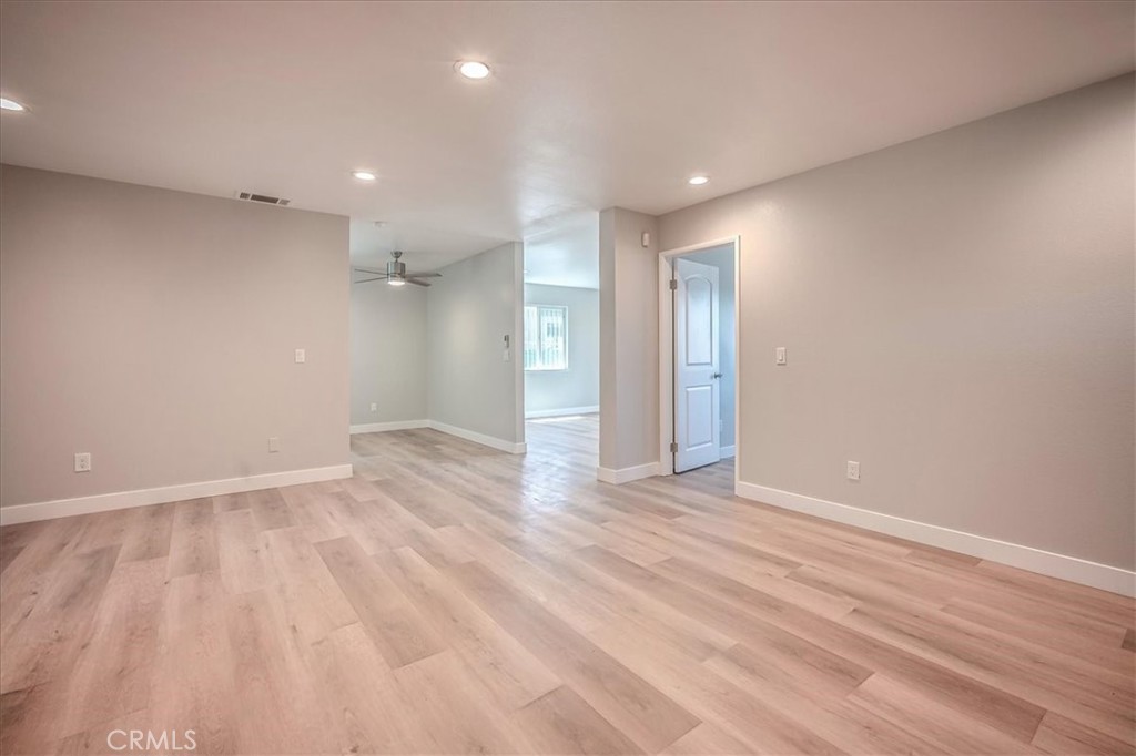 2894 Colima Avenue North San Bernardino, CA 92407 - Photo 7 of 31