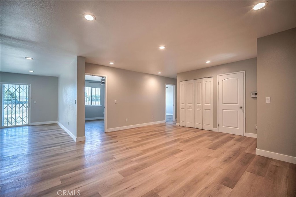 2894 Colima Avenue North San Bernardino, CA 92407 - Photo 10 of 31