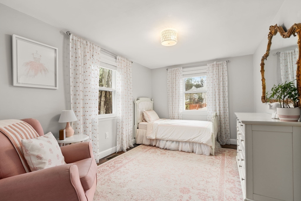 9 Stony Brook Road Burlington, MA 01803 - Photo 12 of 17