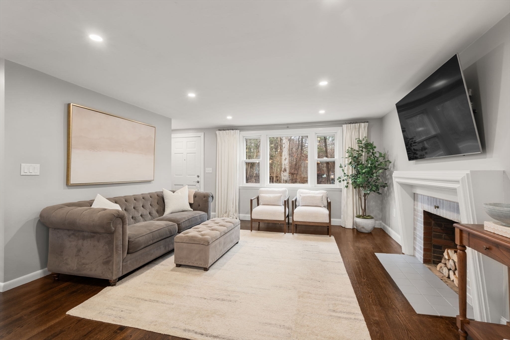 9 Stony Brook Road Burlington, MA 01803 - Photo 8 of 17