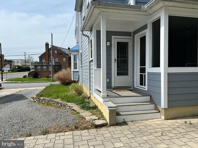 $5,300 | 2237 North Wakefield Street, Arlington, VA 22207