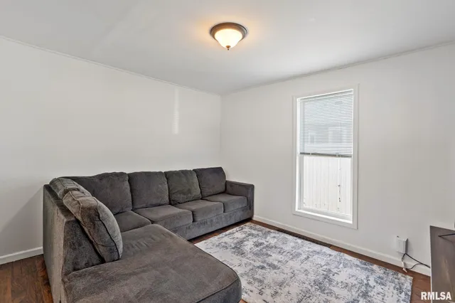 $115,000 | 2216 New Hampshire Street, Muscatine, IA 52761