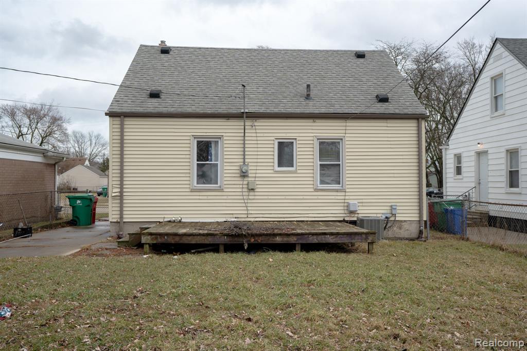 22149 David Avenue Eastpointe, MI 48021 - Photo 18 of 19