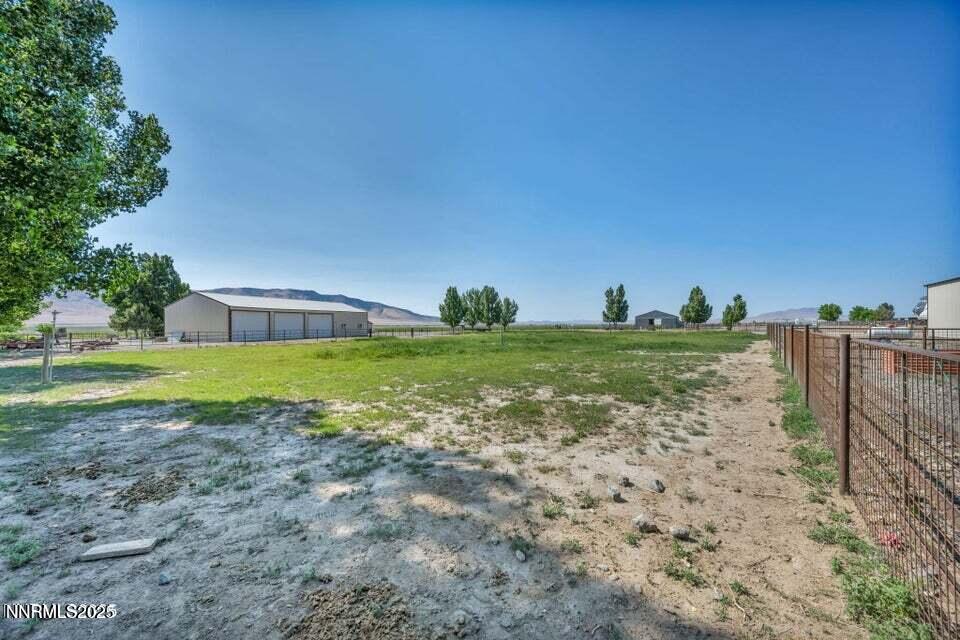 2505 Baines Road Winnemucca, NV 89445 - Photo 45 of 45 a view of a building with a yard