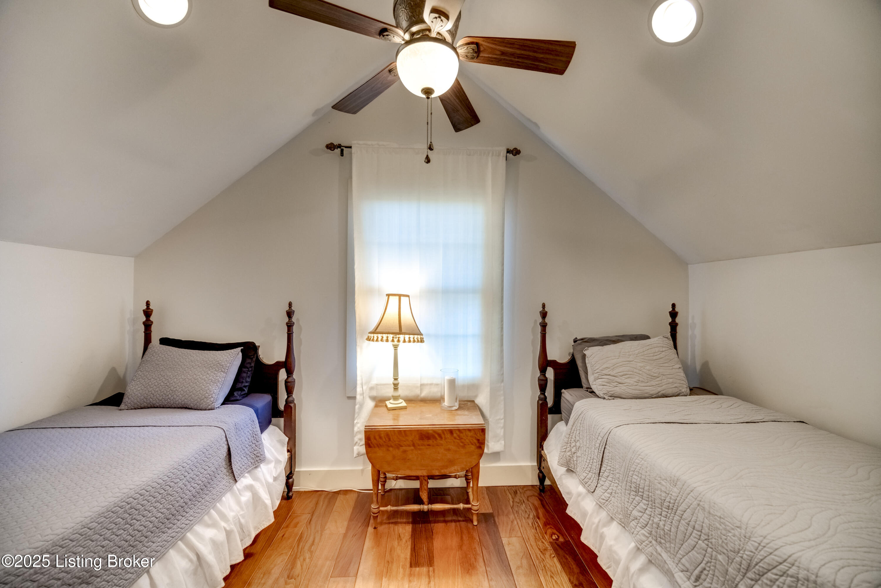 317 East Raspberry Alley Bardstown, KY 40004 - Photo 48 of 59 2nd Floor Bedroom