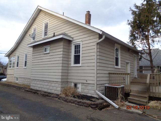 158 Princeton Road Audubon, NJ 08106 - Photo 3 of 19 Gallery Image 3