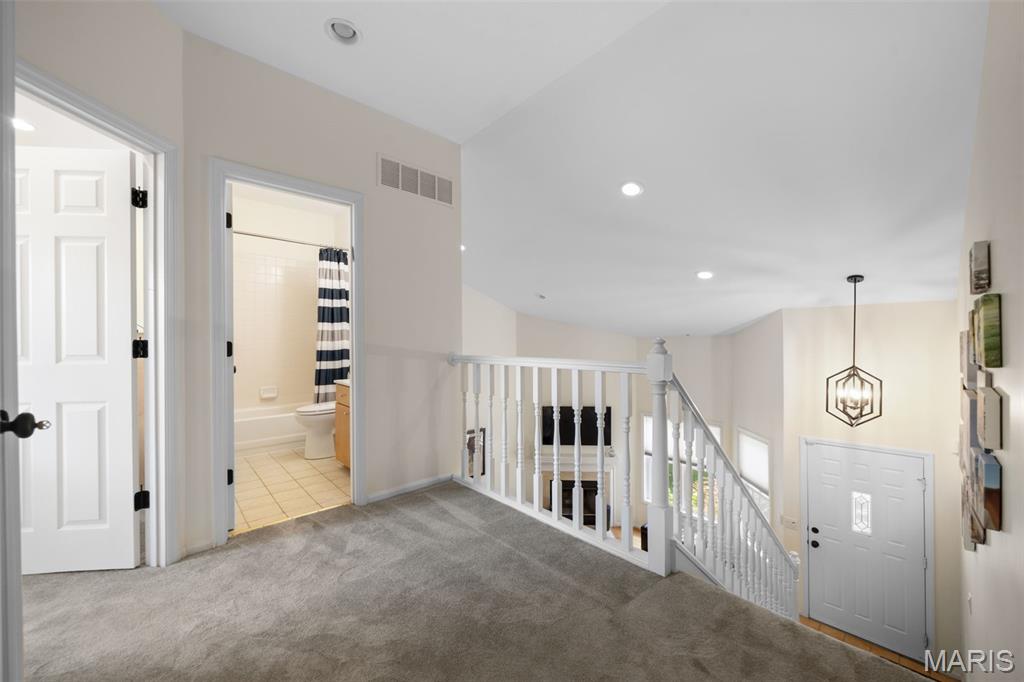 1028 North Spoede Road Creve Coeur, MO 63146 - Photo 23 of 56