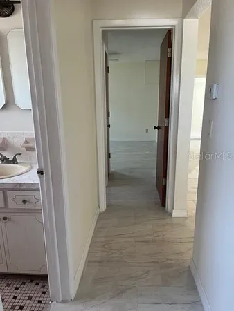 $2,395 | 300 94th Avenue North, St. Petersburg, FL 33702