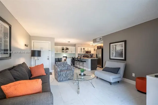 $2,000 | 1245 Southwest 46th Avenue, Unit 1211, Pompano Beach, FL 33069