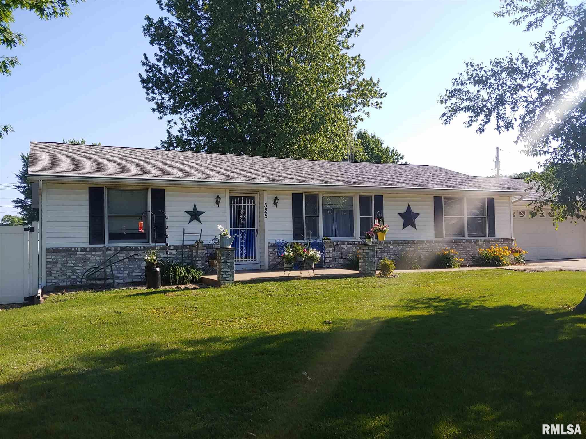 525 West Myrtle Street Canton, IL 61520 - Photo 2 of 36 Gallery Image 2