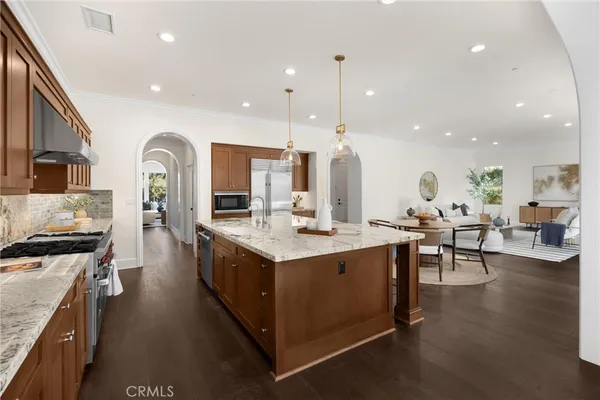 $3,780,000 | 77 Clifford, Irvine, CA 92618