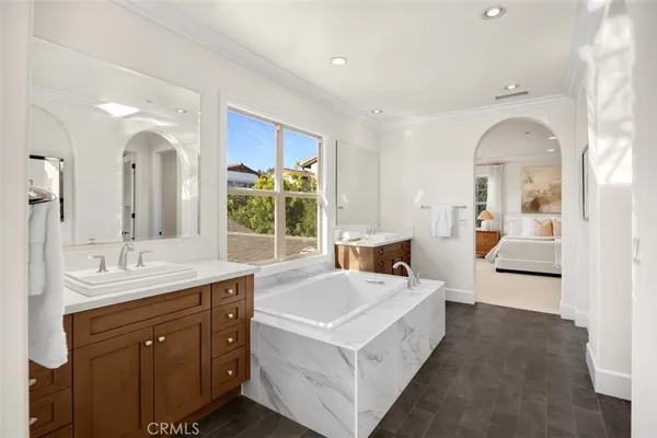 $3,780,000 | 77 Clifford, Irvine, CA 92618