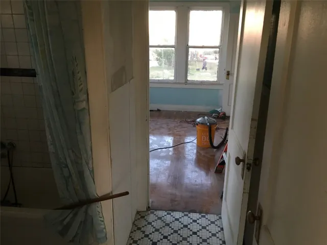 $1,600 | Undisclosed Address, Niederwald, TX 78640