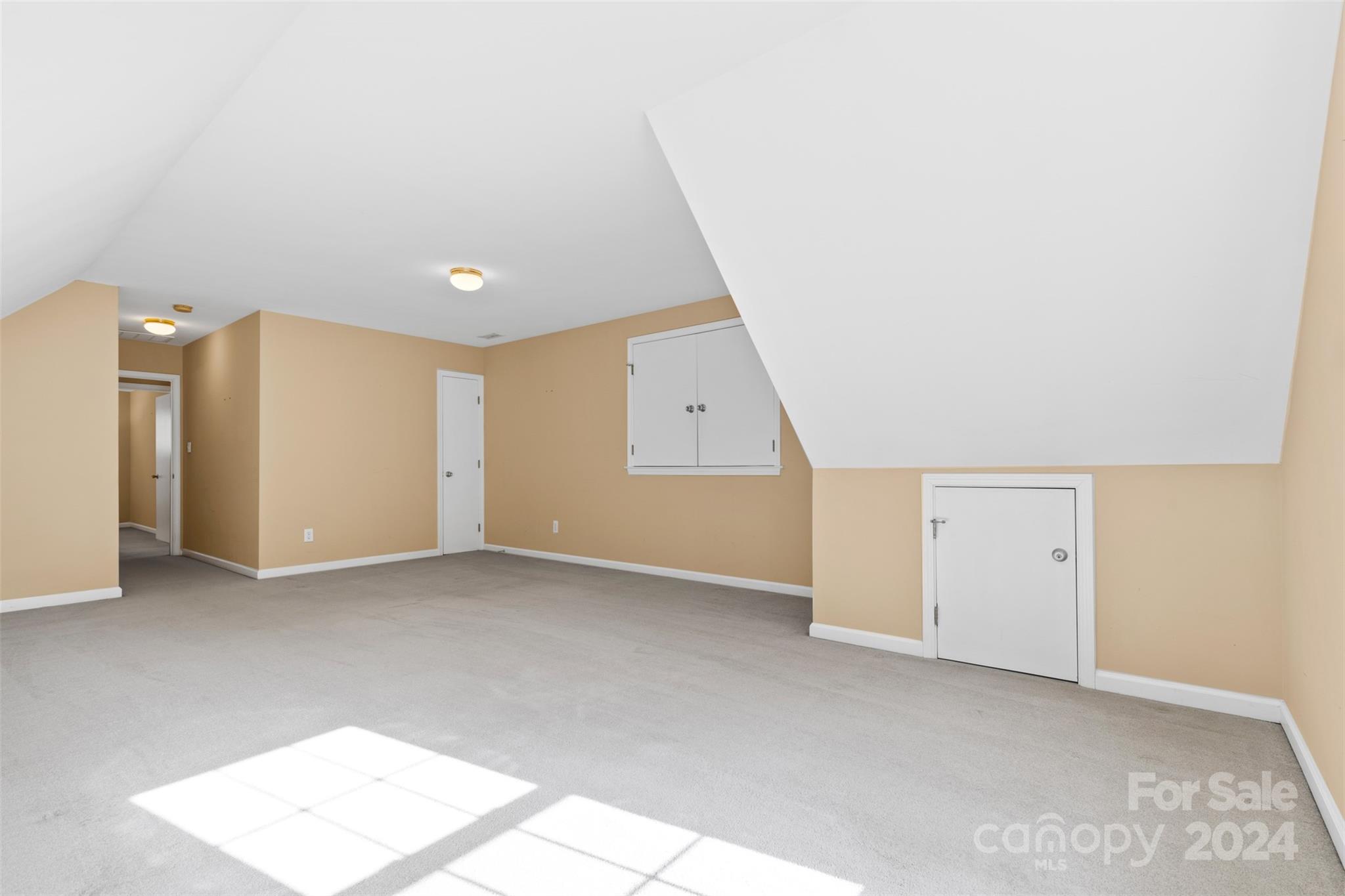 7189 Windy Pine Circle Denver, NC 28037 - Photo 26 of 34 an empty room with a window