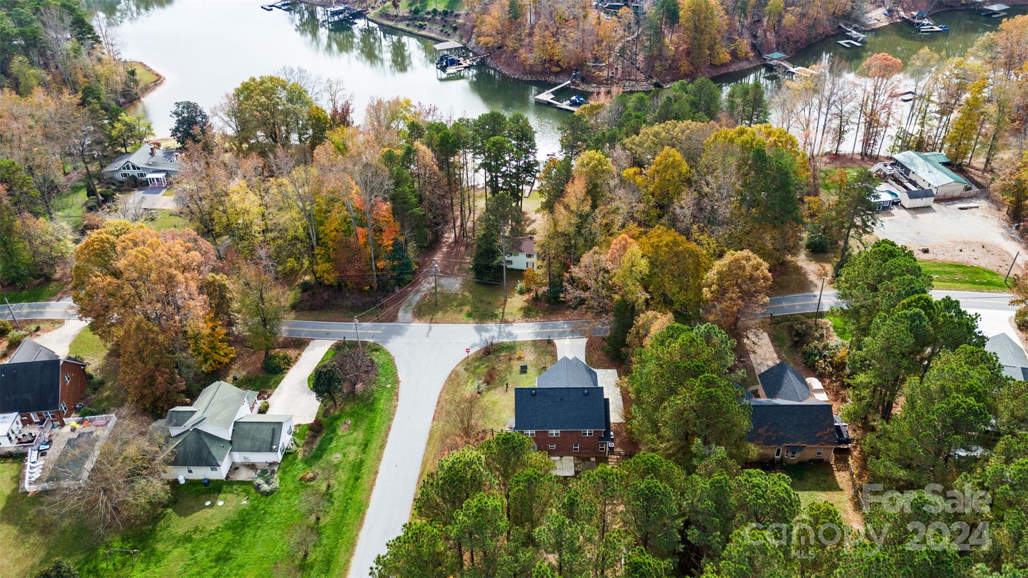 7189 Windy Pine Circle Denver, NC 28037 - Photo 28 of 34 an aerial view of multiple house