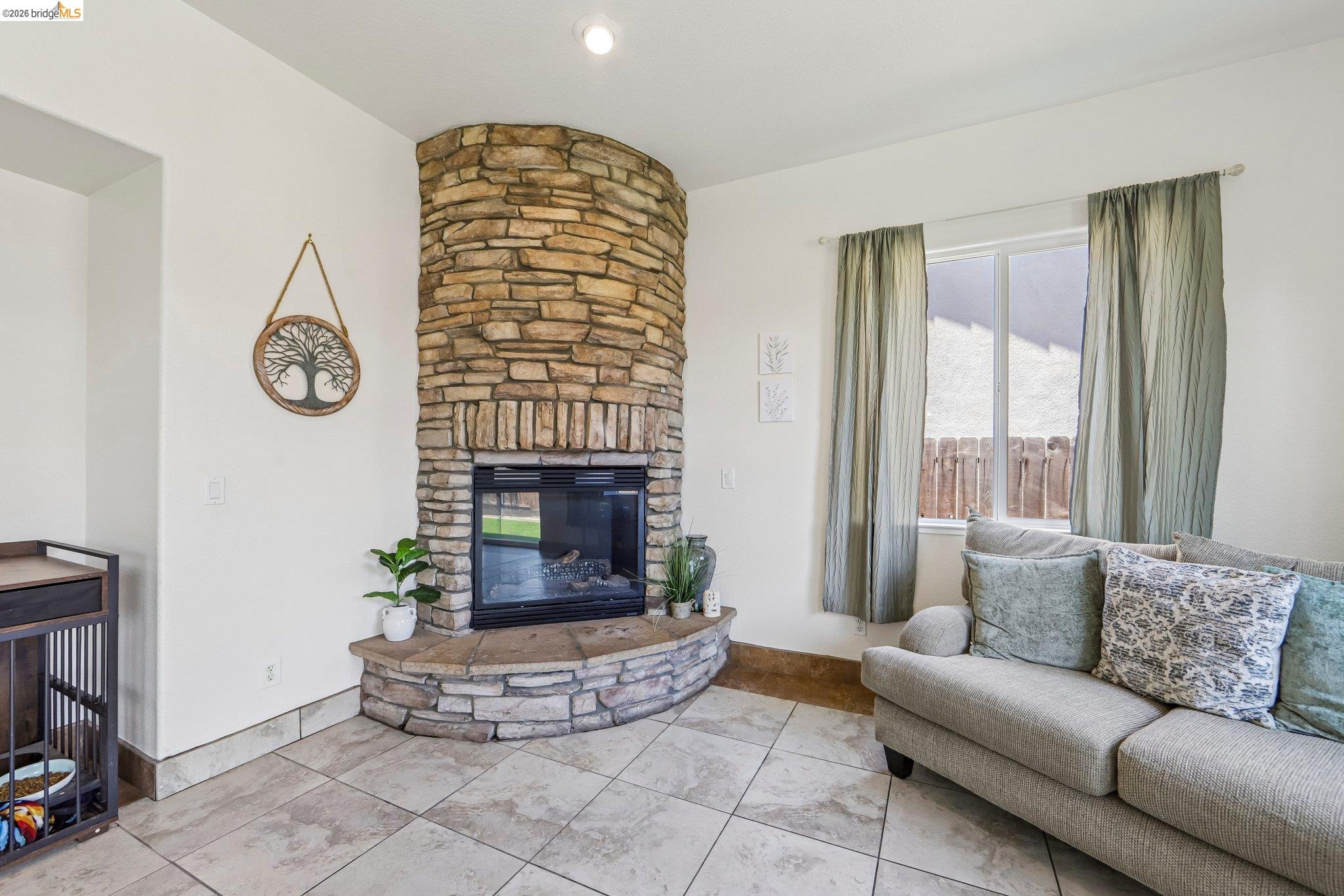19 Minaret Road Oakley, CA 94561 - Photo 18 of 50