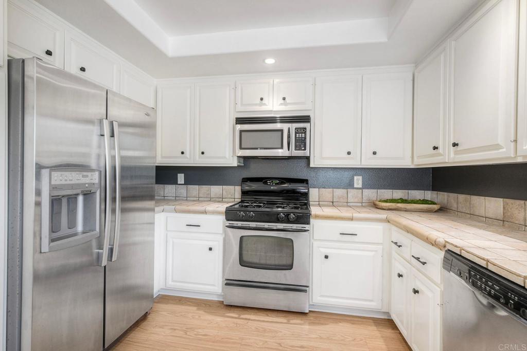 1729 Gascony Road Encinitas, CA 92024 - Photo 11 of 31