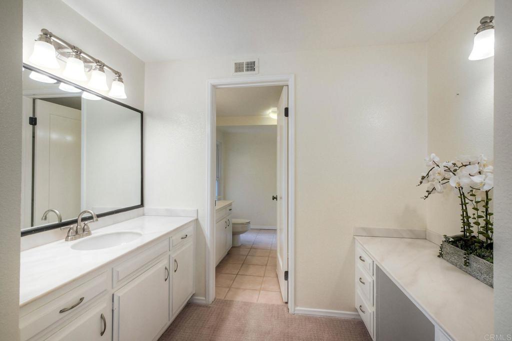 1729 Gascony Road Encinitas, CA 92024 - Photo 17 of 31