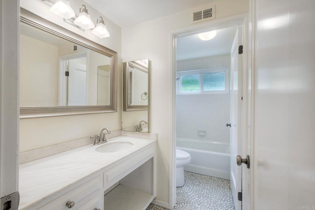 1729 Gascony Road Encinitas, CA 92024 - Photo 22 of 31