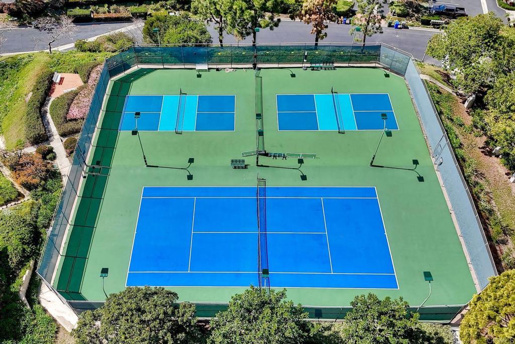 1729 Gascony Road Encinitas, CA 92024 - Photo 27 of 31