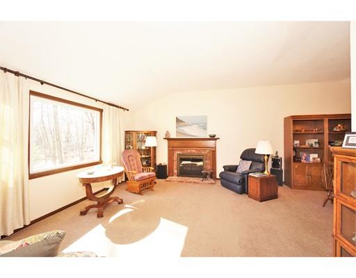 14 Thayer Heights Road Hopkinton, MA 01748 - Photo 4 of 30 Gallery Image 4
