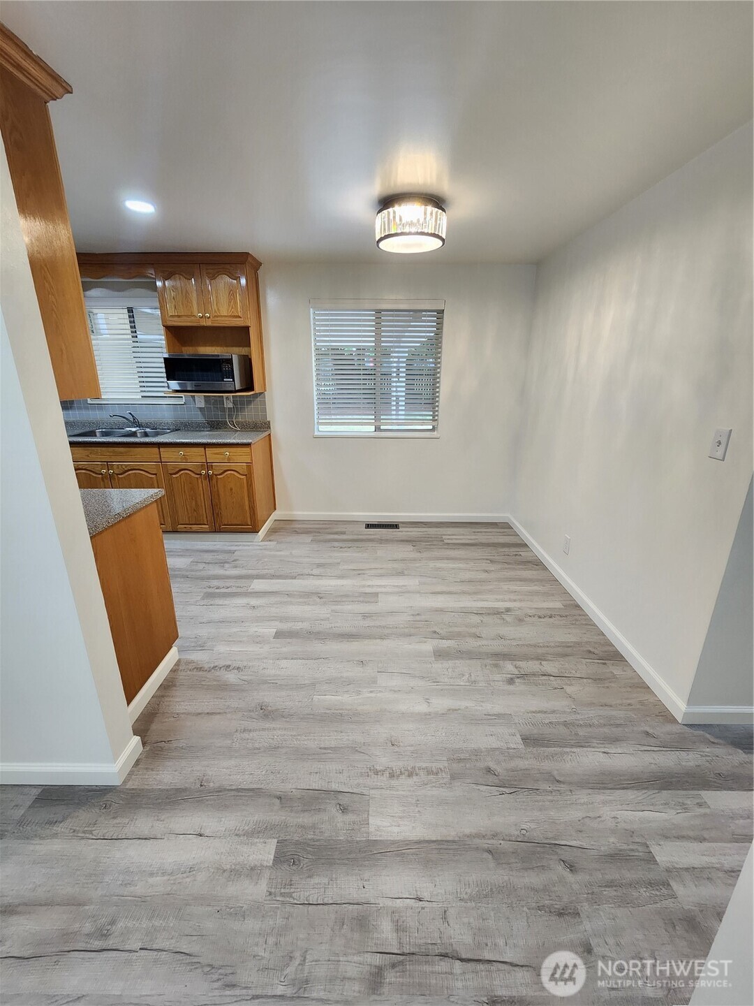 8810 Northeast 187th Street Bothell, WA 98011 - Photo 14 of 40