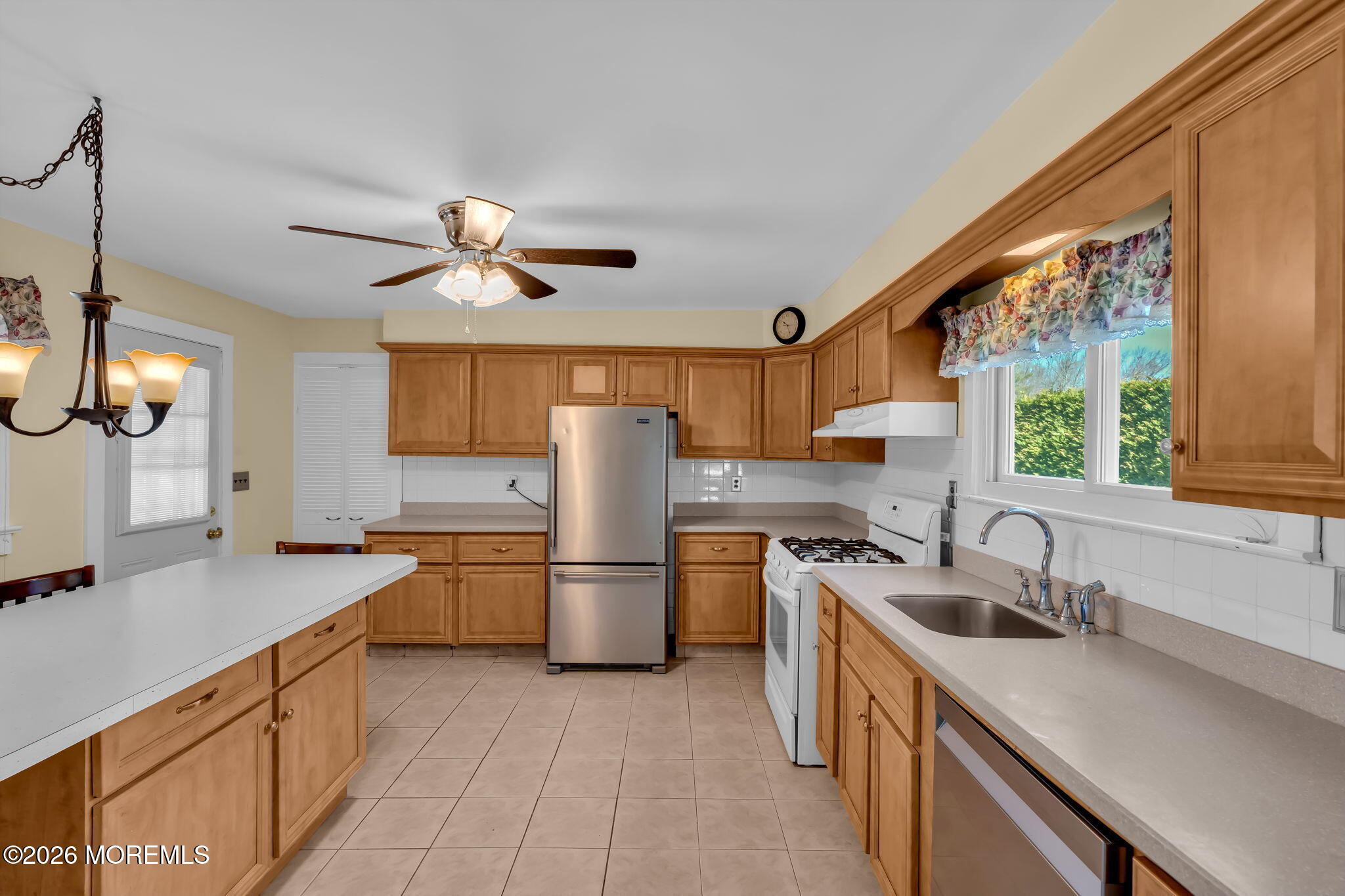 44 Asbury Road Farmingdale, NJ 07727 - Photo 17 of 77 kitchen