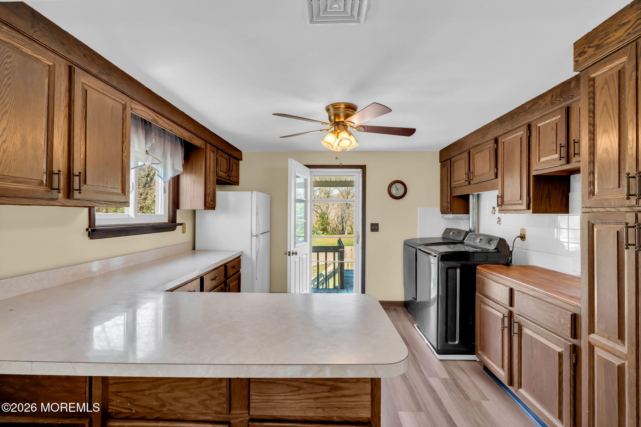 44 Asbury Road Farmingdale, NJ 07727 - Photo 34 of 77 laundry/dry kitchenette