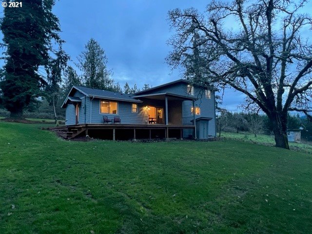 83490 Rattlesnake Road Dexter, OR 97431 - Photo 23 of 27 a view of a yard in front of house