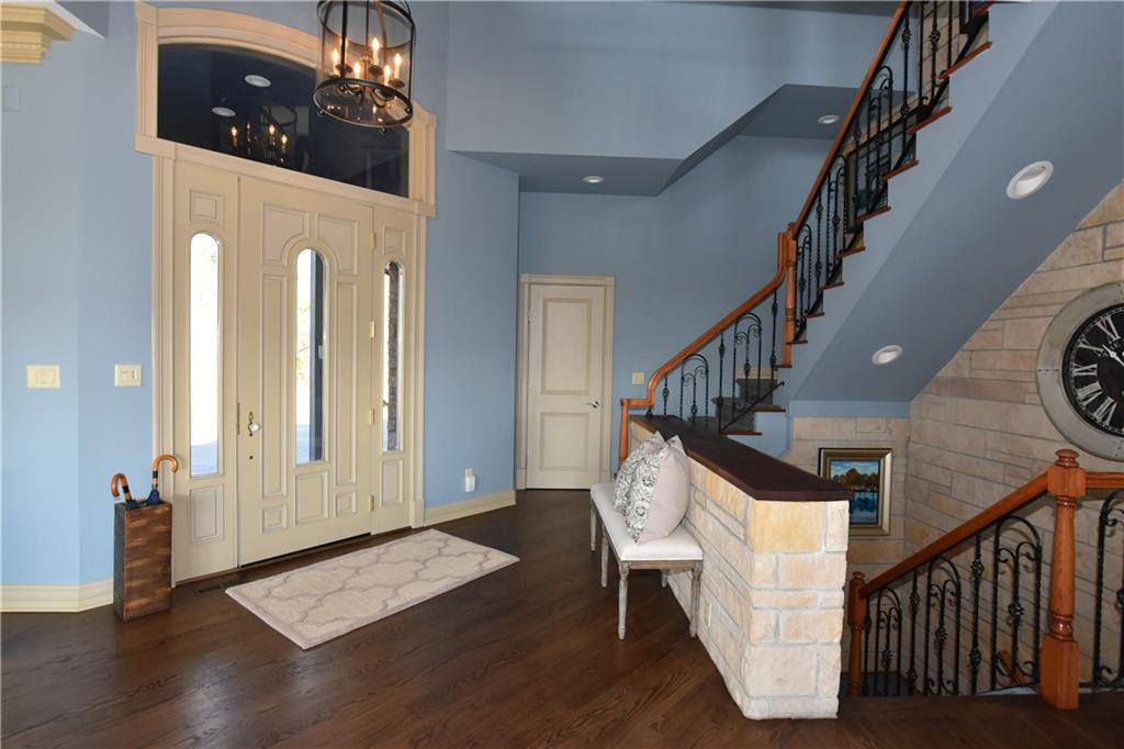 9873 West Ridgeway Court Columbus, IN 47201 - Photo 4 of 45 Gallery Image 4