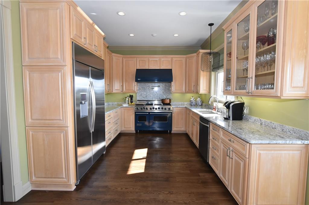 9873 West Ridgeway Court Columbus, IN 47201 - Photo 9 of 45 Gallery Image 9