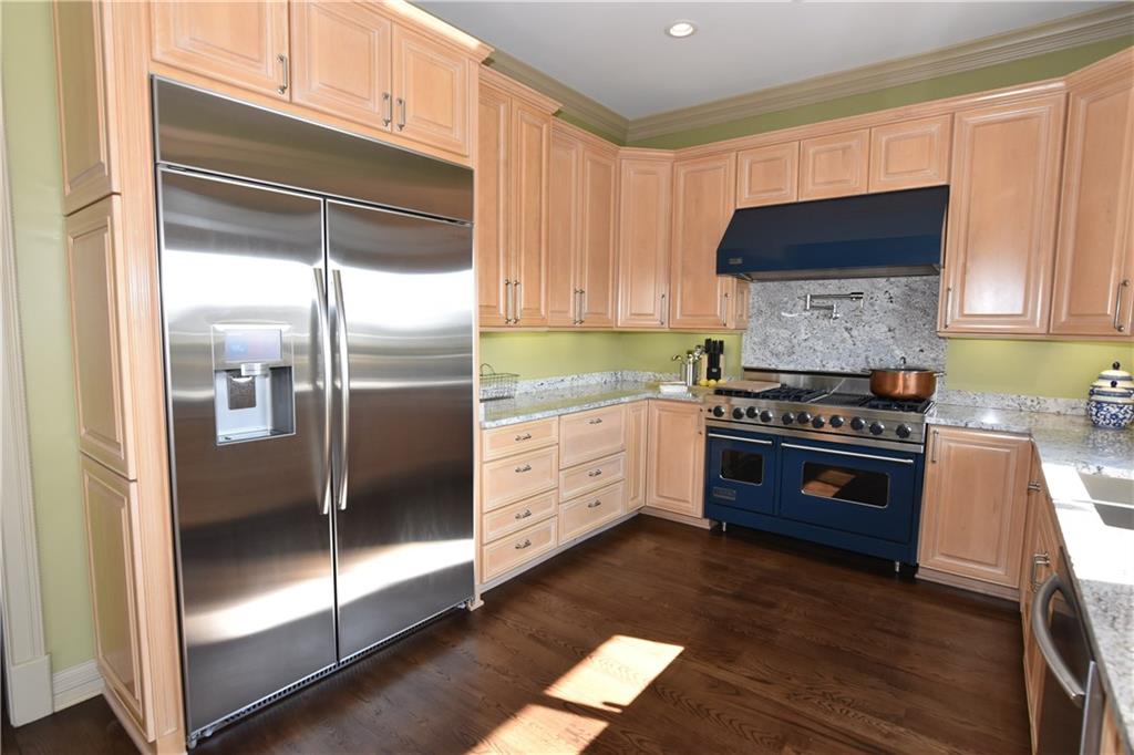 9873 West Ridgeway Court Columbus, IN 47201 - Photo 10 of 45 Gallery Image 10