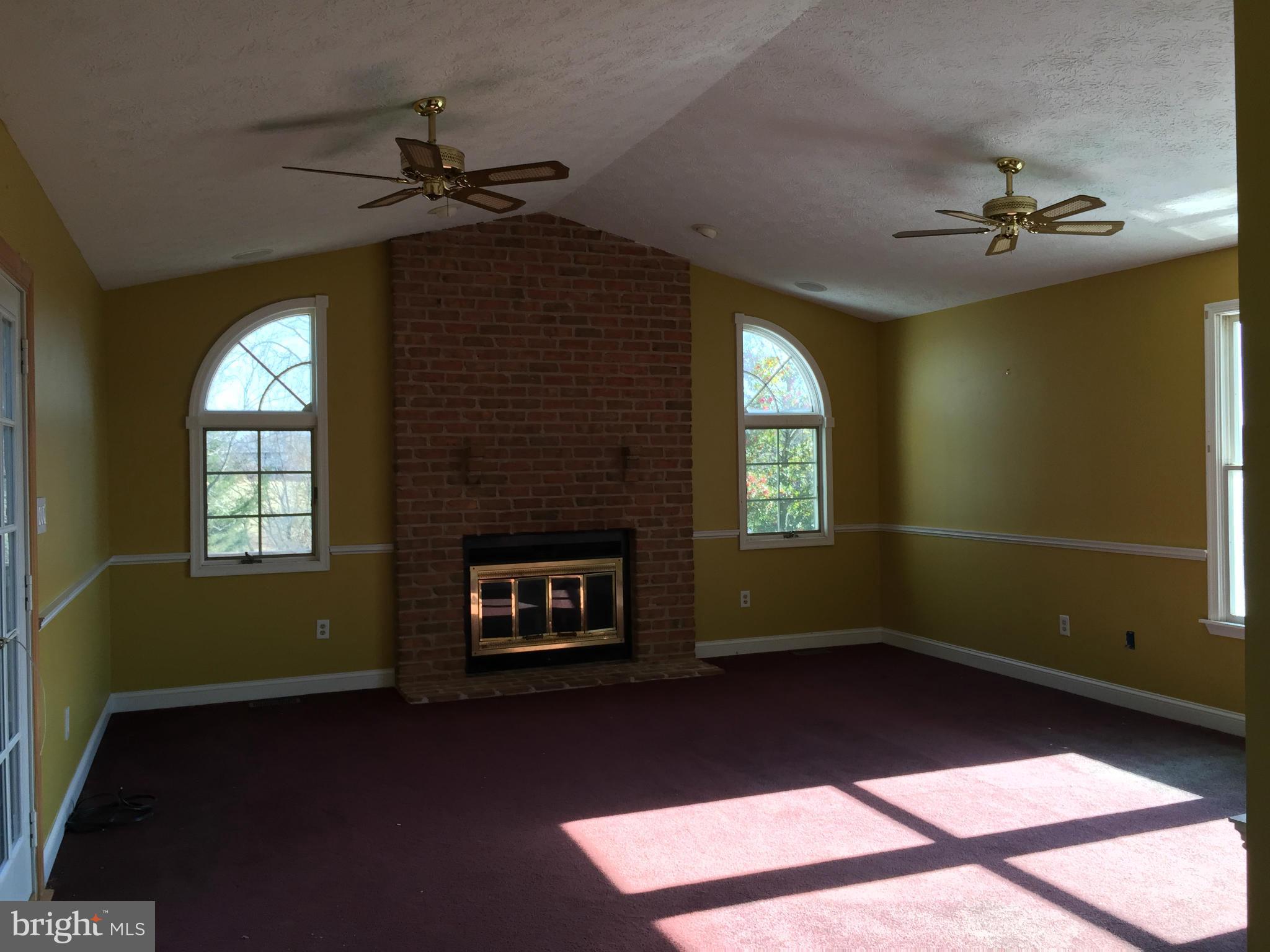2725 Bird View Road Finksburg, MD 21048 - Photo 3 of 14 Family Room