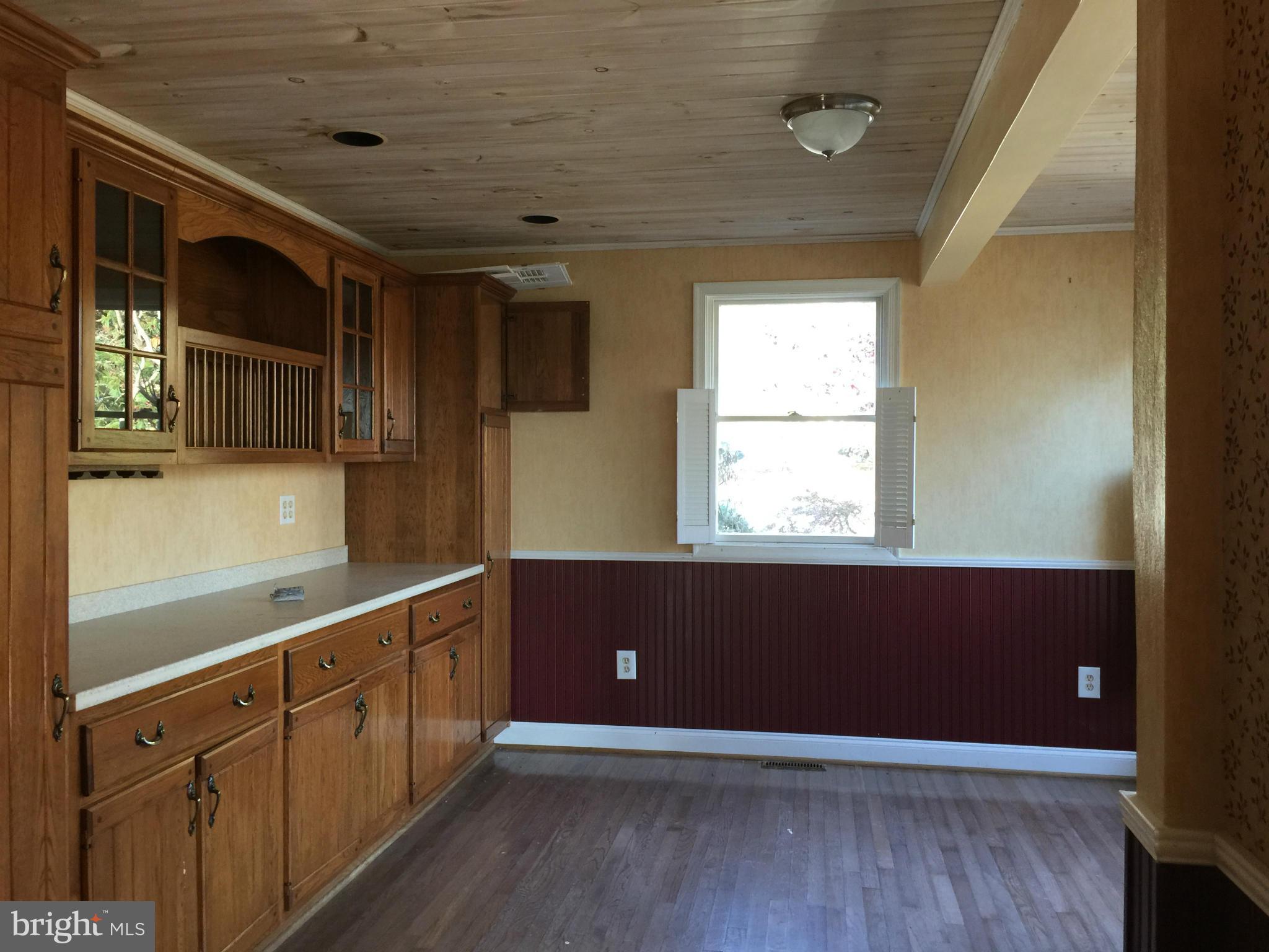 2725 Bird View Road Finksburg, MD 21048 - Photo 4 of 14 Kitchen