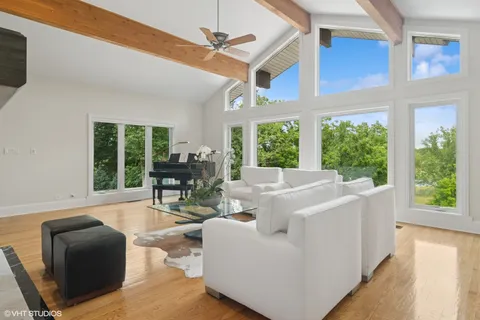 $4,700,000 | 13 Goose Lake Drive, Barrington Hills, IL 60010