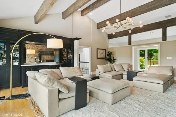 $4,700,000 | 13 Goose Lake Drive, Barrington Hills, IL 60010