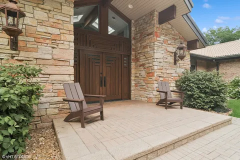 $4,700,000 | 13 Goose Lake Drive, Barrington Hills, IL 60010