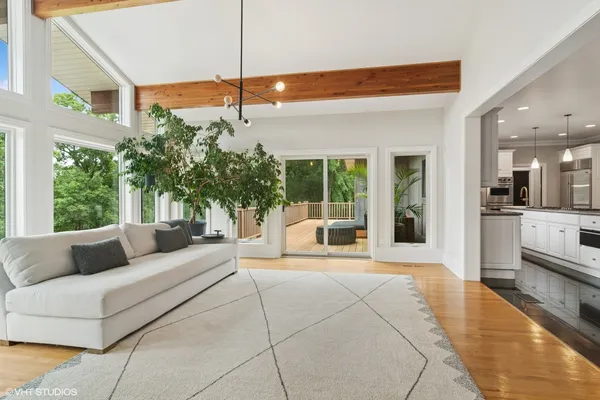 $4,700,000 | 13 Goose Lake Drive, Barrington Hills, IL 60010