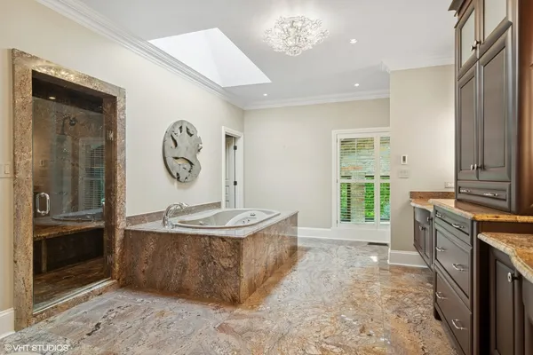 $4,700,000 | 13 Goose Lake Drive, Barrington Hills, IL 60010