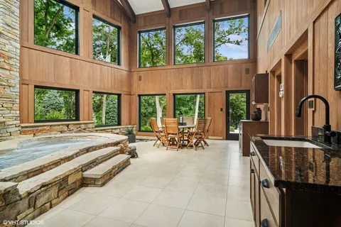 $4,700,000 | 13 Goose Lake Drive, Barrington Hills, IL 60010