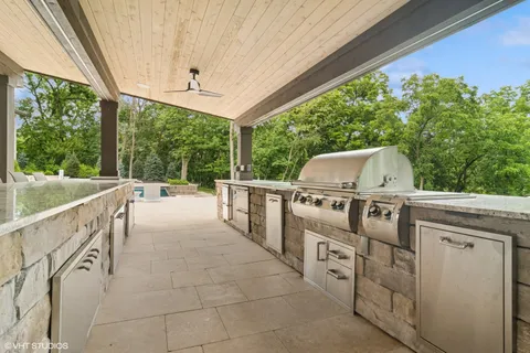 $4,700,000 | 13 Goose Lake Drive, Barrington Hills, IL 60010