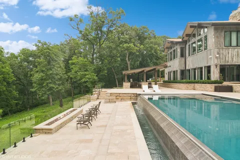 $4,700,000 | 13 Goose Lake Drive, Barrington Hills, IL 60010