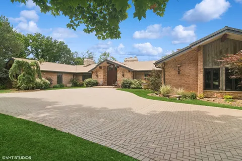 $4,700,000 | 13 Goose Lake Drive, Barrington Hills, IL 60010