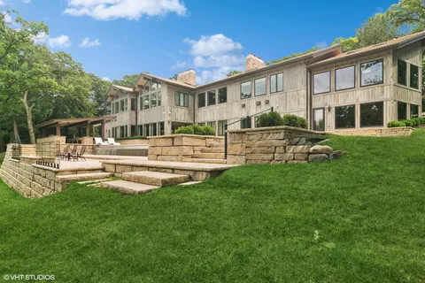 $4,700,000 | 13 Goose Lake Drive, Barrington Hills, IL 60010