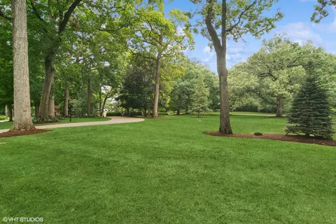 $4,700,000 | 13 Goose Lake Drive, Barrington Hills, IL 60010