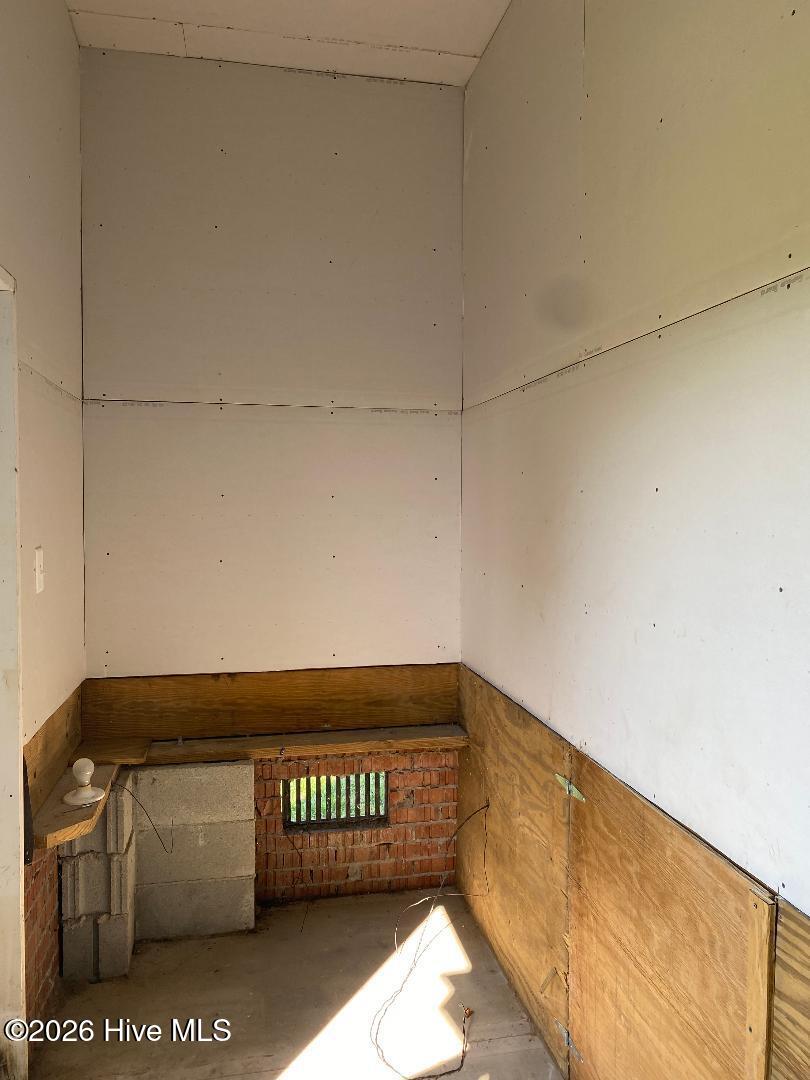 6740 Stantonsburg Road Farmville, NC 27828 - Photo 19 of 21 Storage/ulity room