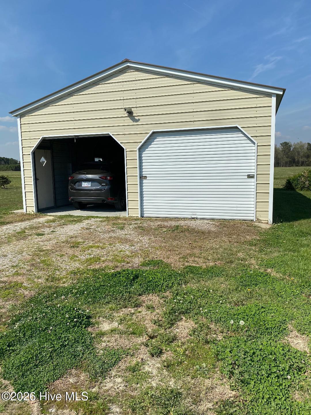 6740 Stantonsburg Road Farmville, NC 27828 - Photo 21 of 21 Outside garage