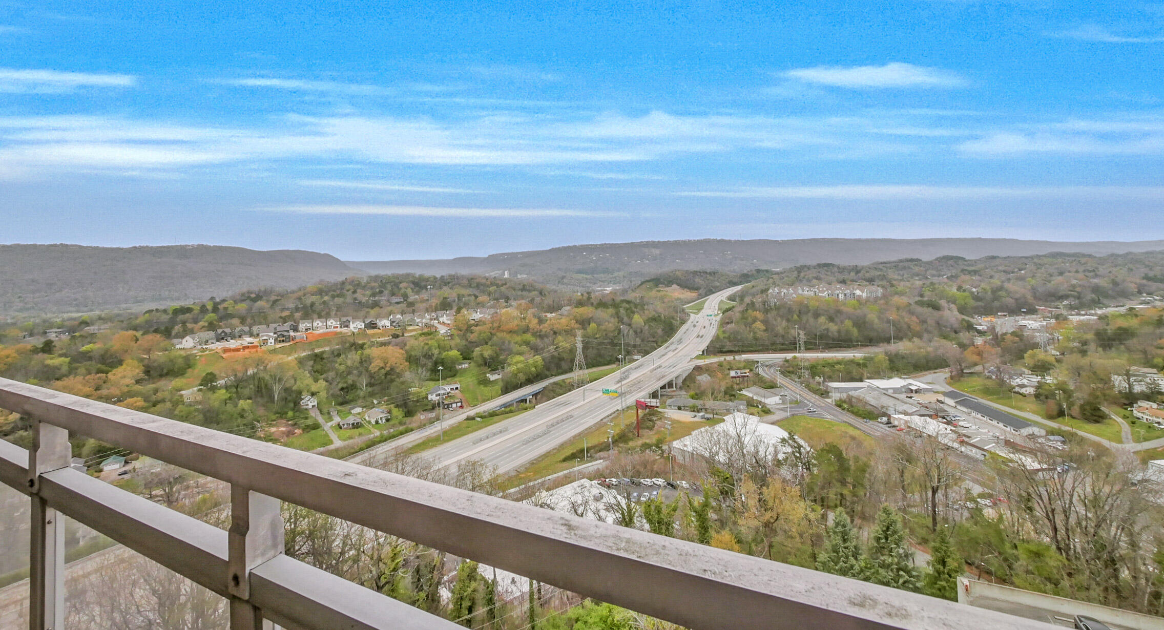 1131 Stringers Ridge Road, Unit 15K Chattanooga, TN 37405 - Photo 29 of 40 31-P1720715_6_7_8_9