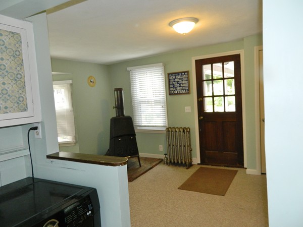 290 Plumtree Road Springfield, MA 01118 - Photo 11 of 26 Gallery Image 11