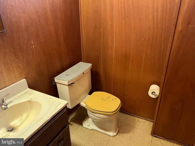 a bathroom with a sink and a toilet